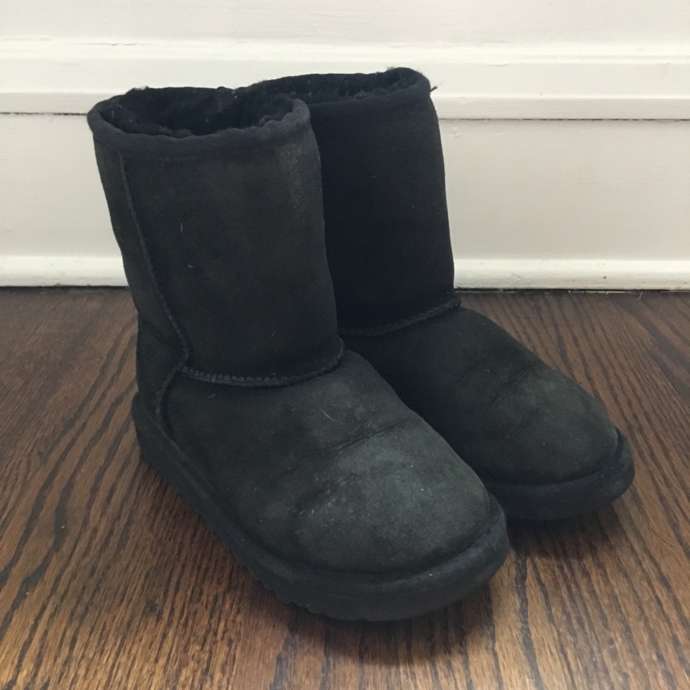 Black Uggs
